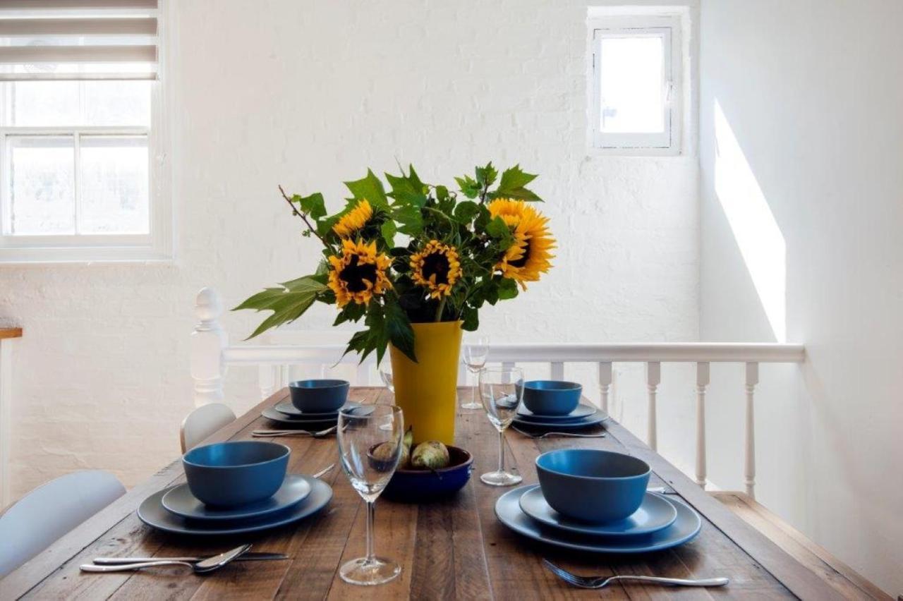 Modern Family In Close To Amenities And Train * Лондон